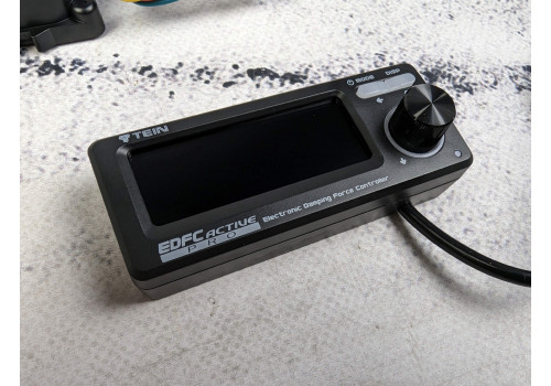 Модуль управления подвеской Tein EDFC Active PRO, EDK04-Q0349